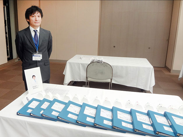 日本矯正歯科学会臨床指導医(旧専門医)試験症例資料提出のようす