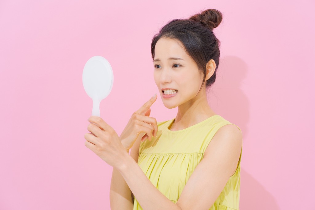 顔　歪み　左右差　セルフチェック方法　