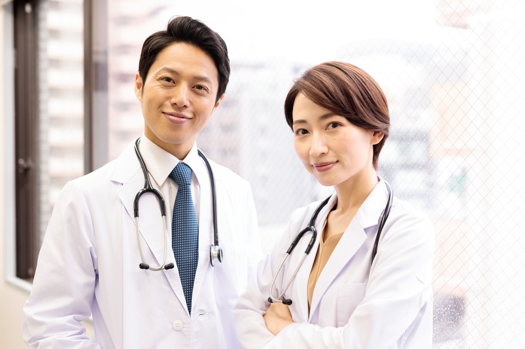 新宿歯科・矯正歯科での治療プランと治療計画の案内 全国展開なので転居・転勤でも対応可能